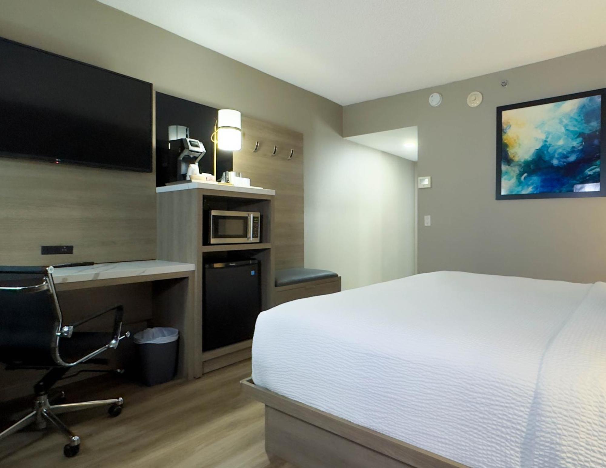 Hotel Montreal Airport Exterior foto