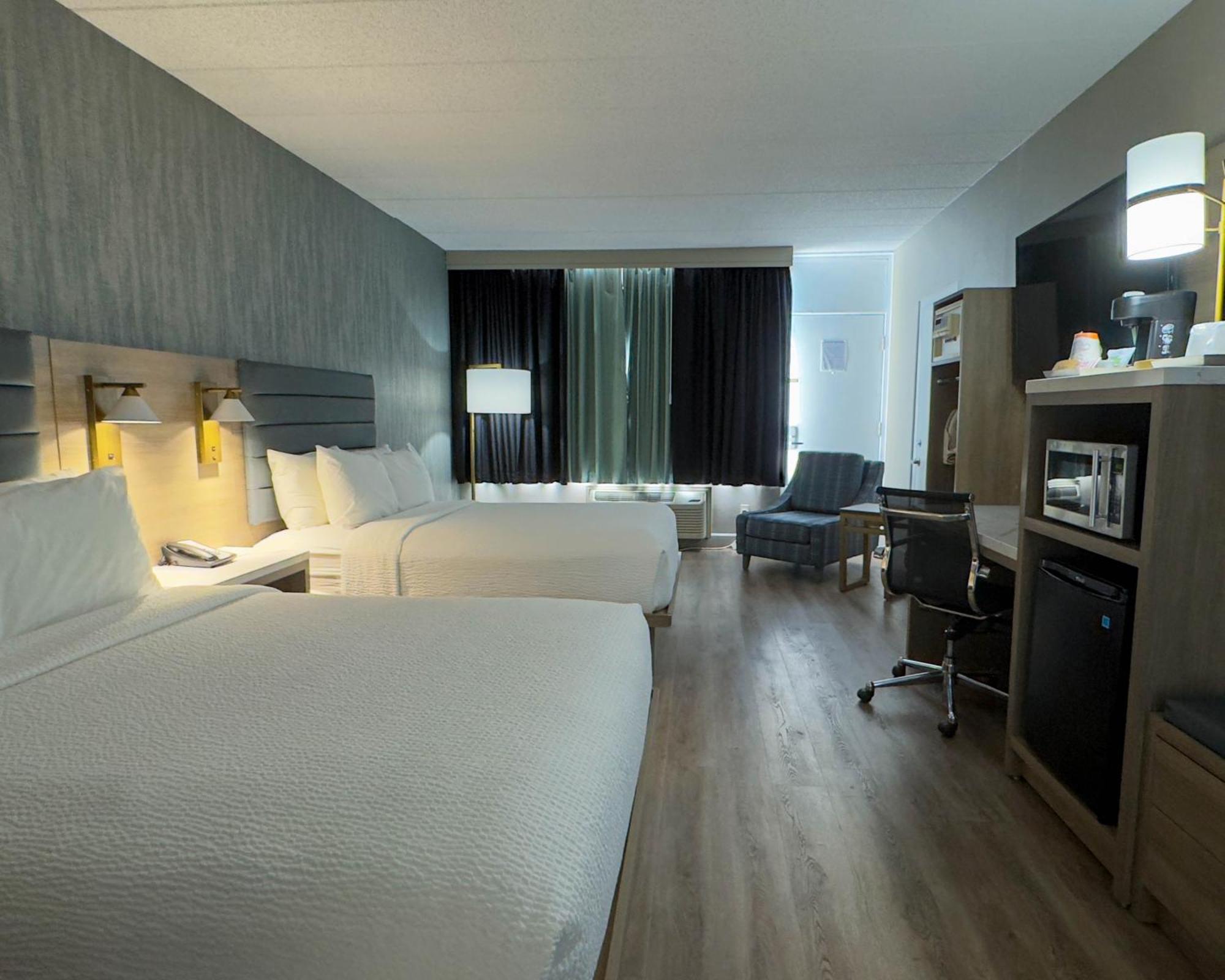 Hotel Montreal Airport Exterior foto
