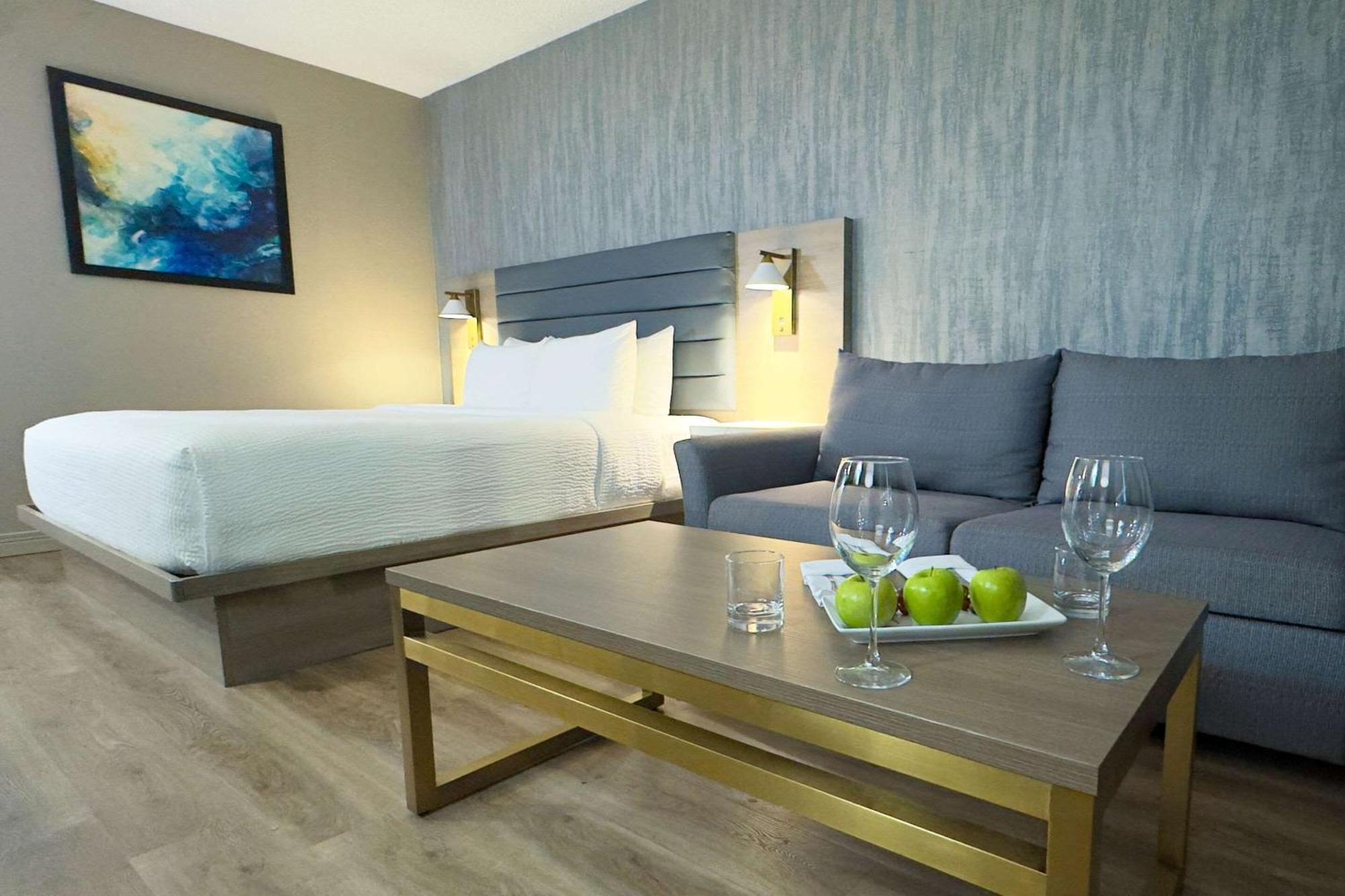 Hotel Montreal Airport Exterior foto