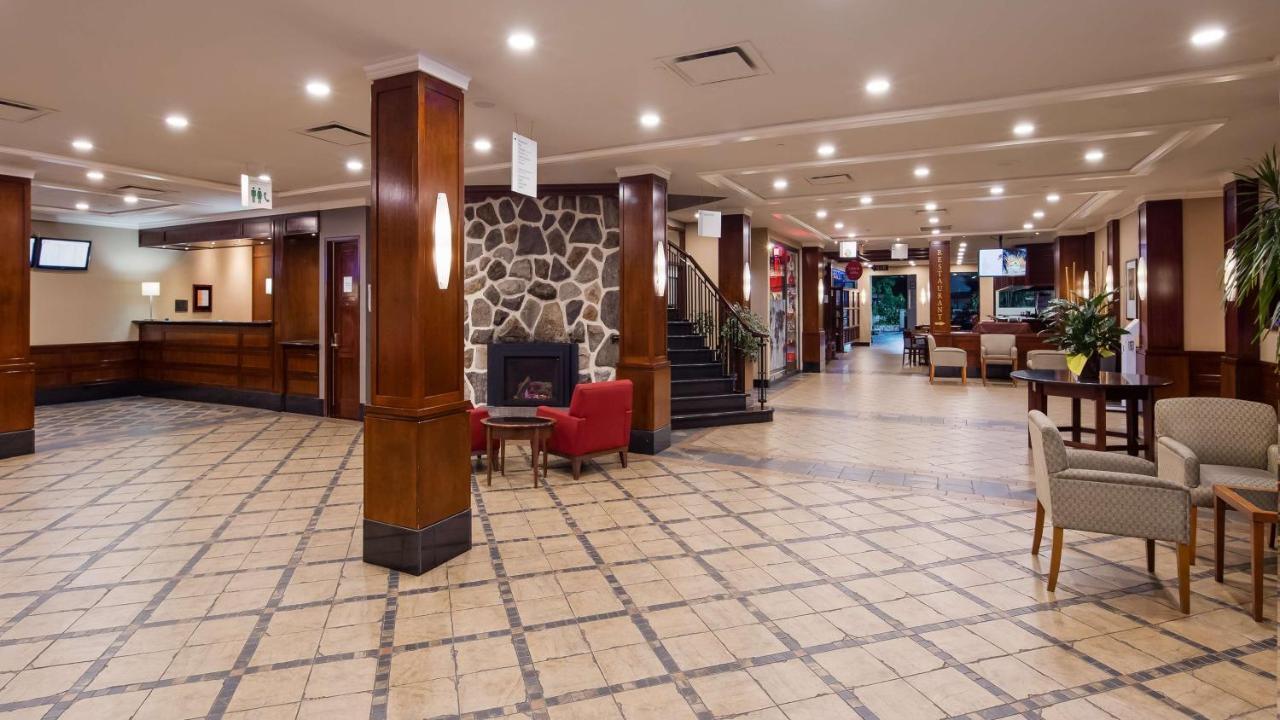 Hotel Montreal Airport Exterior foto